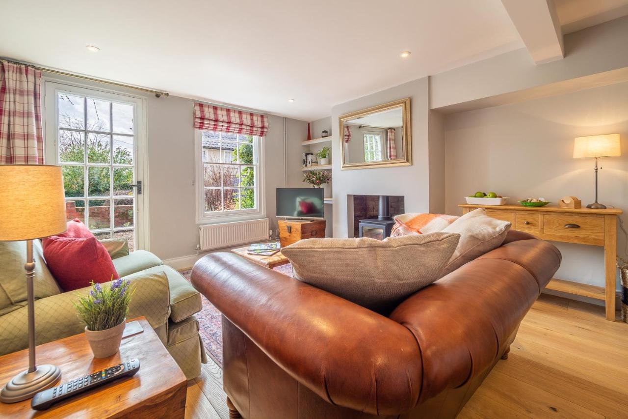 Adorable Cottage With A Log Burner In Heavenly Village - Constable Lodge Nayland エクステリア 写真