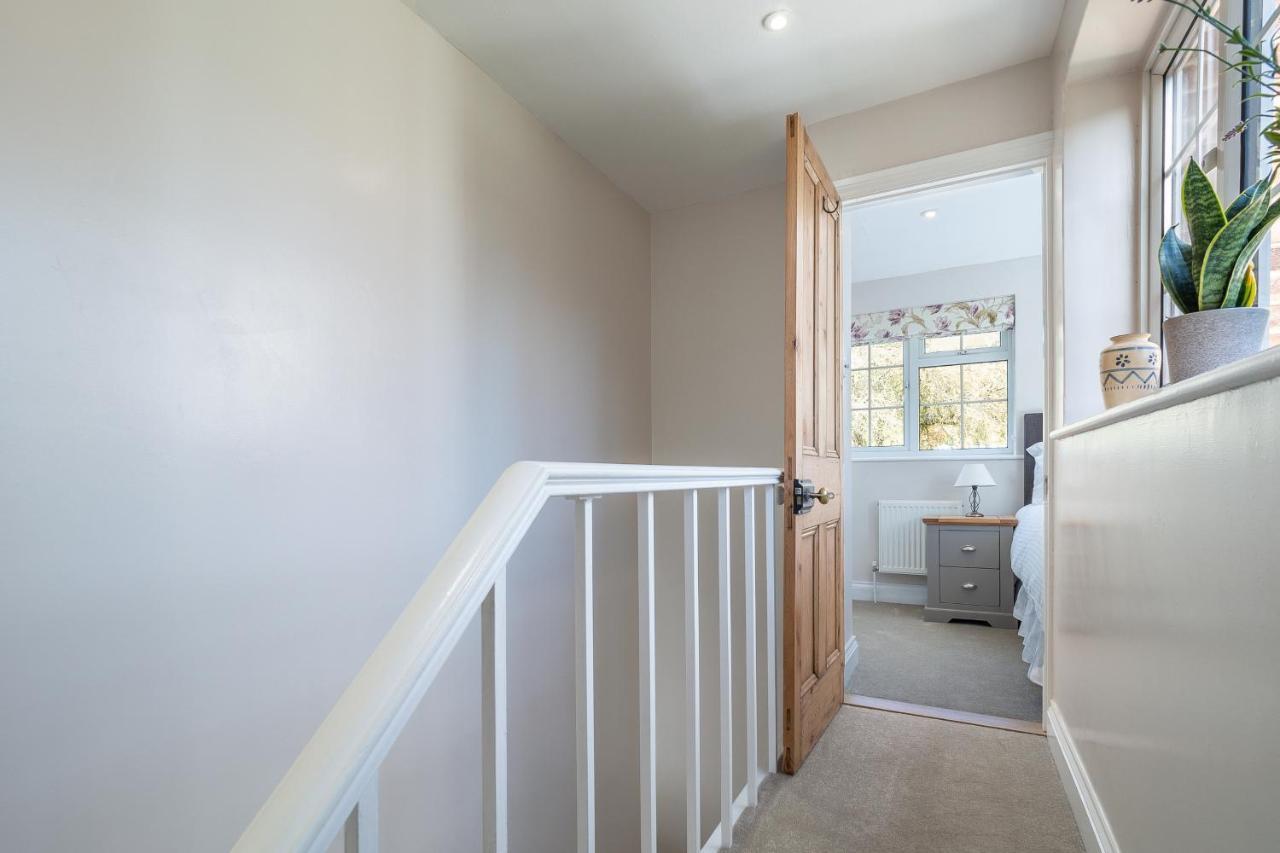 Adorable Cottage With A Log Burner In Heavenly Village - Constable Lodge Nayland エクステリア 写真