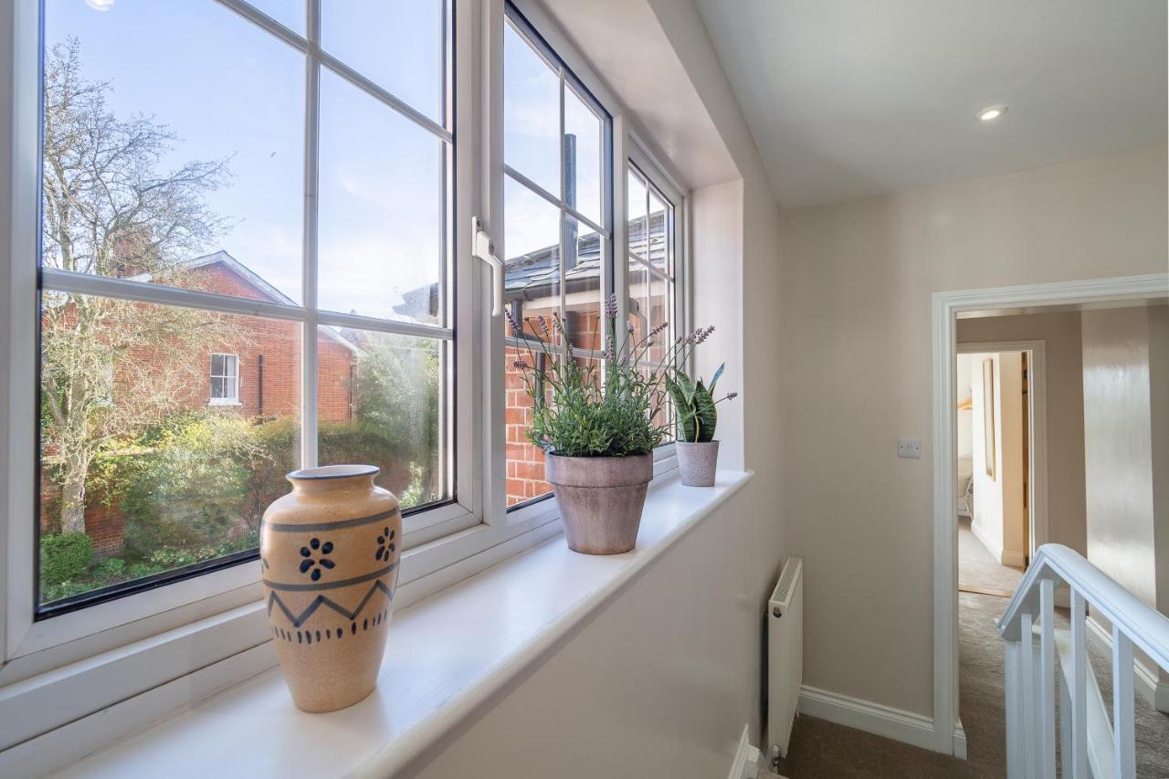 Adorable Cottage With A Log Burner In Heavenly Village - Constable Lodge Nayland エクステリア 写真