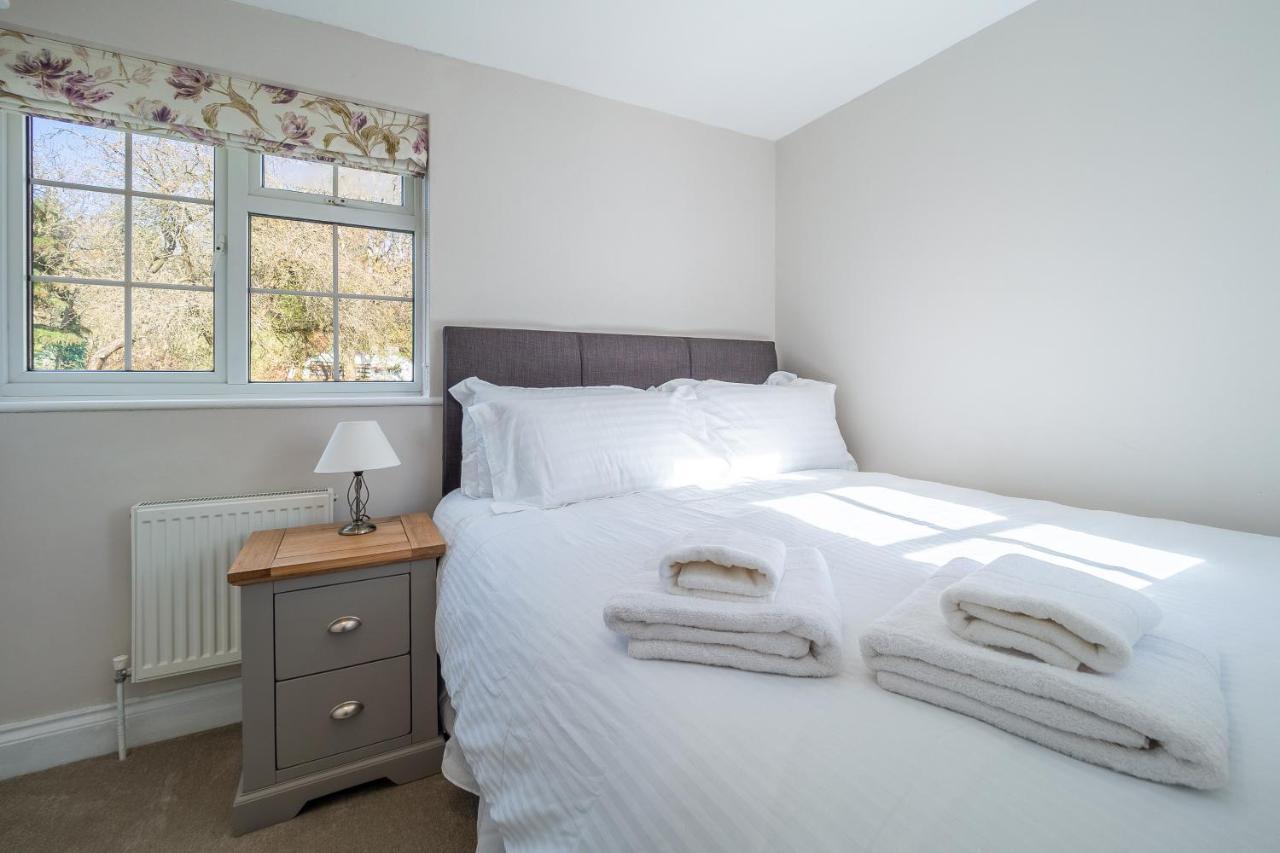 Adorable Cottage With A Log Burner In Heavenly Village - Constable Lodge Nayland エクステリア 写真