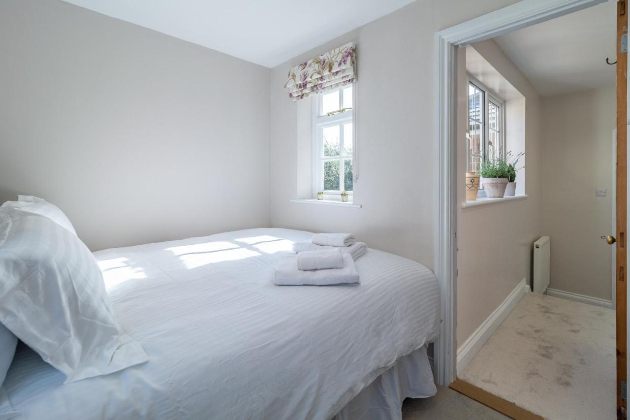 Adorable Cottage With A Log Burner In Heavenly Village - Constable Lodge Nayland エクステリア 写真
