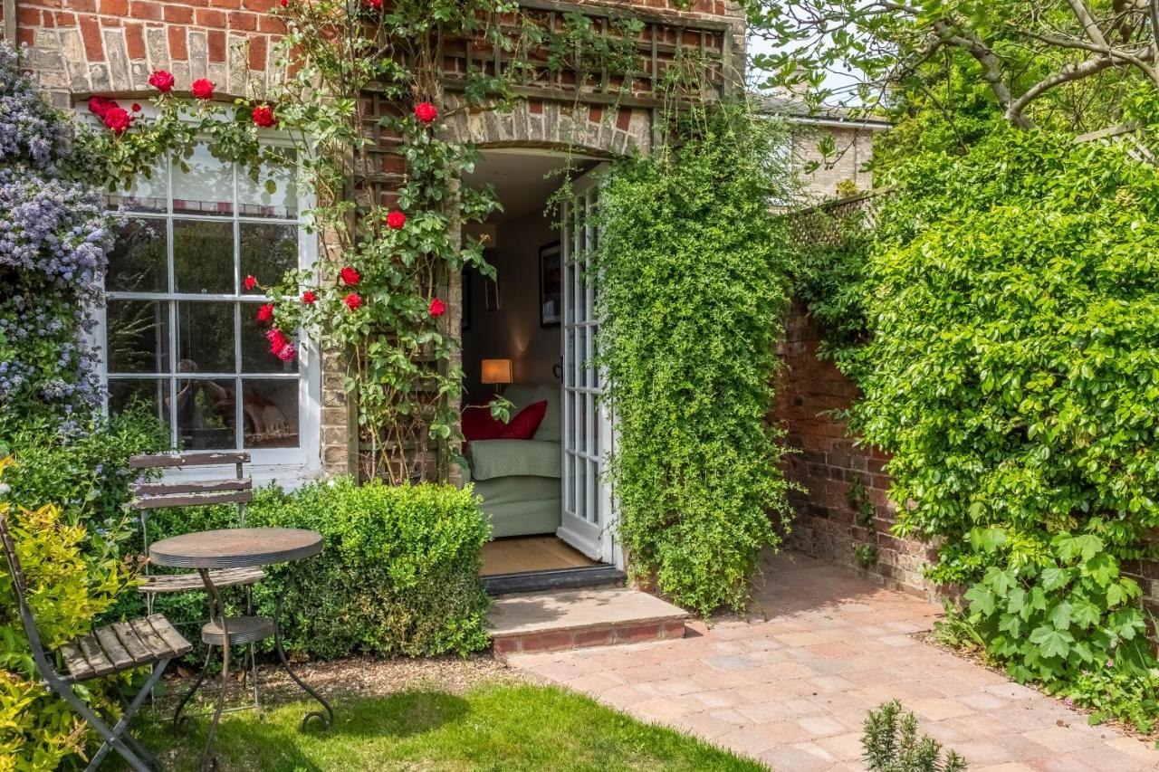 Adorable Cottage With A Log Burner In Heavenly Village - Constable Lodge Nayland エクステリア 写真